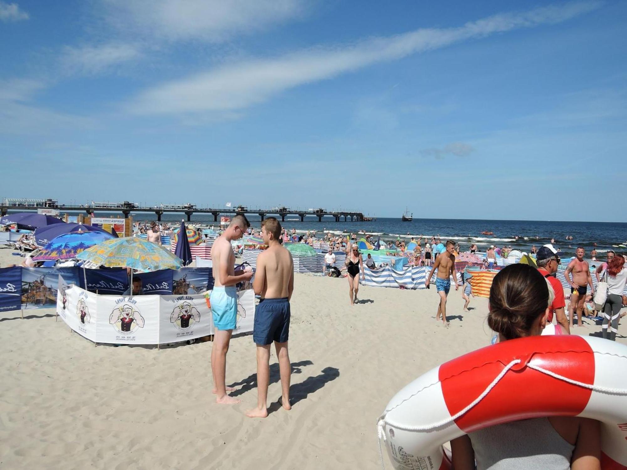 Luxurious Holiday Homes With Terrace Kołczewo Εξωτερικό φωτογραφία